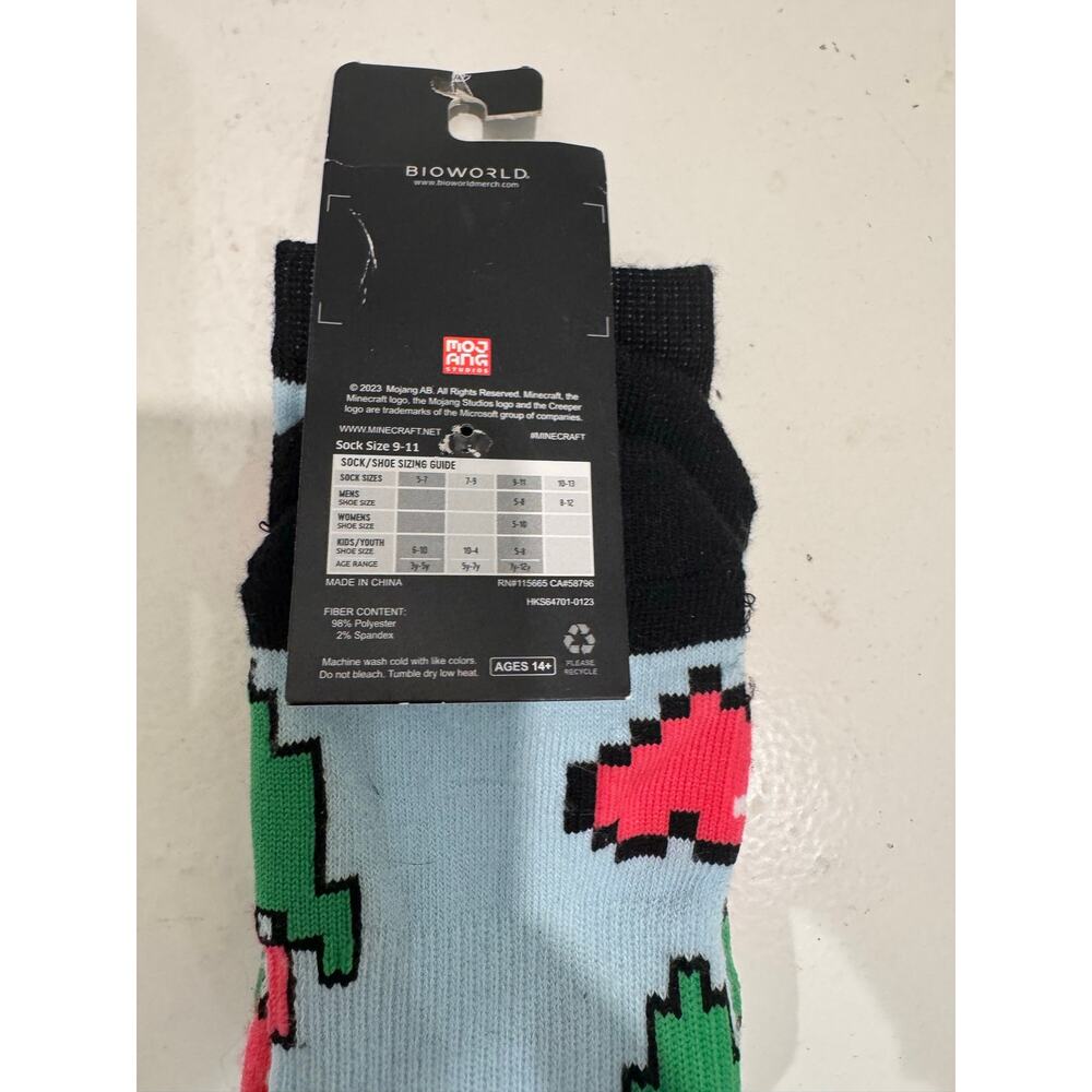 MINECRAFT Single pair of Men's Crew Socks NWT Fits Shoe Size 8 - 12 - Picture 4 of 4